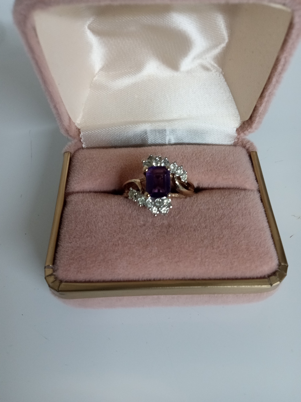 Vintage Amethyst and Cubic Zirconia Gold Ring - Purple